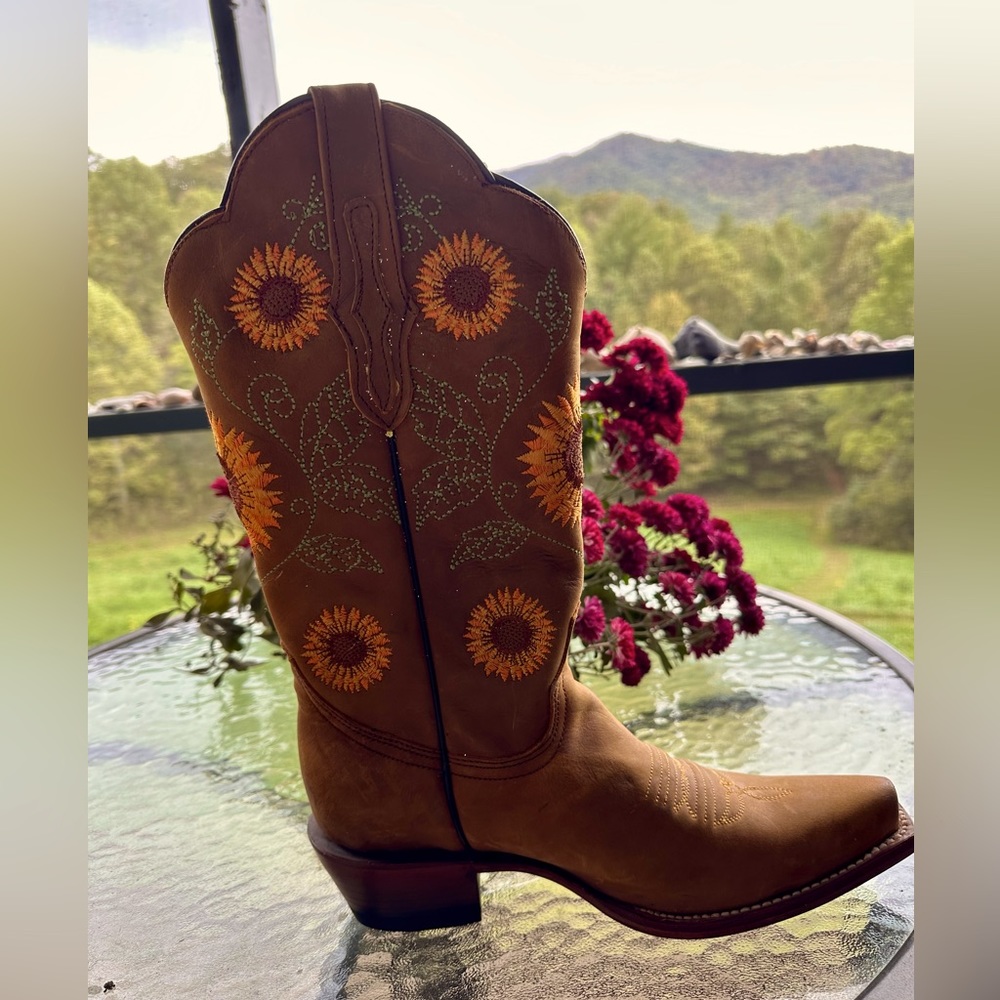 Alfa Sunflower Cowgirl boots